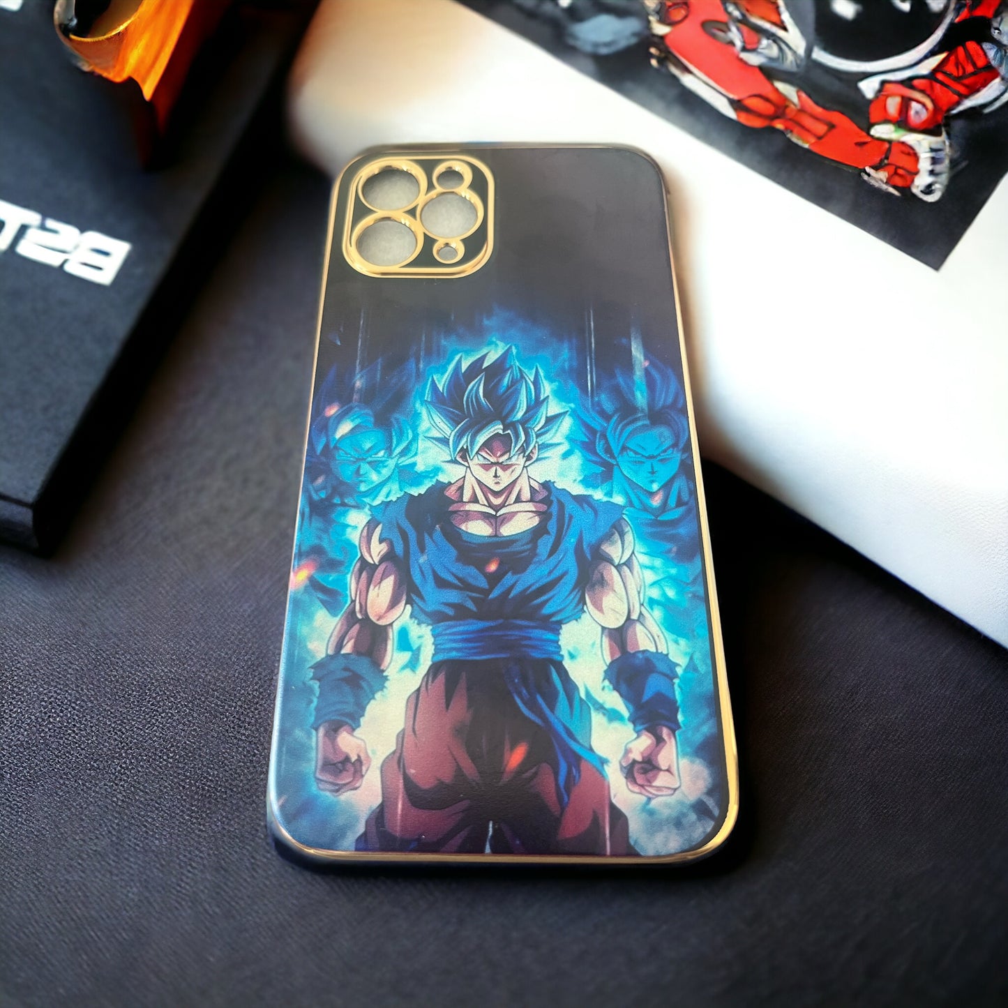 Iphone 11pro y 13 pro Goku Dragon Ball Z Cover